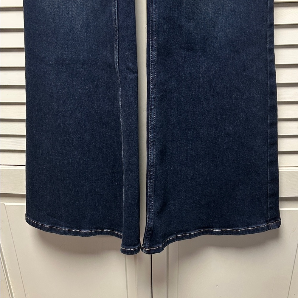 NWOT We The Free Dark Blue Denim Jeans - Picture 4 of 6